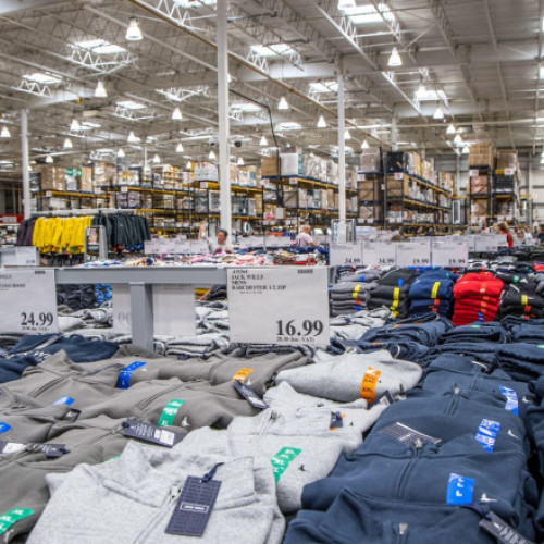 Trump restricţionează diplomaţilor iranieni accesul la magazine en-gros şi achiziţii de lux în SUA