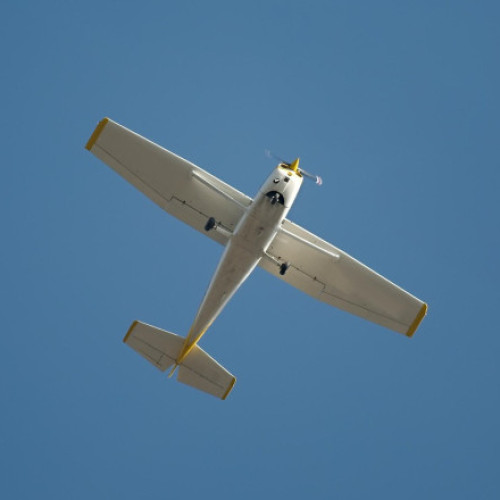 Avion mic s-a prăbușit la o unitate militară din Dancu, Iași