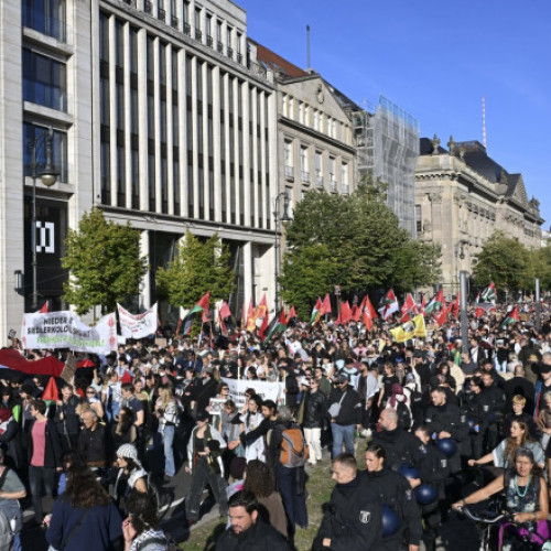 Circa 50.000 de persoane au protestat la Berlin pentru oprirea genocidului în Gaza